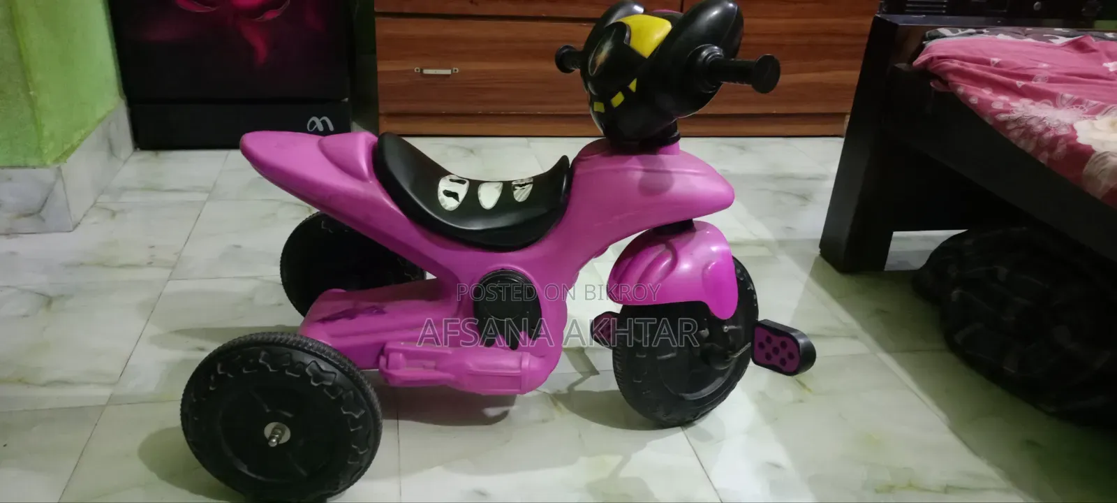 বাচ্চাদের ৩ চাকার বাইক (Ride-on) - ভালো কন্ডিশন