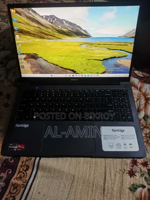 Laptop 8GB AMD Ryzen SSD 512GB