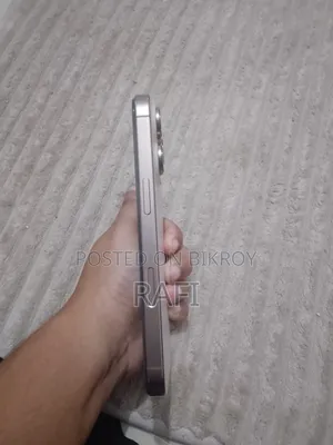 অ্যাপল আইফোন ১৬ প্রো ২৫৬ জিবি গোল্ড