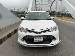 টয়োটা এক্সিও ২০১৬ সাদা