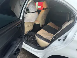 টয়োটা এক্সিও ২০১৬ সাদা