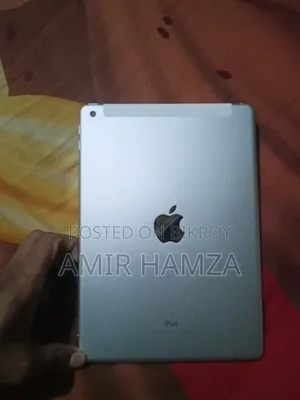Apple iPad 9.7 32 GB Silver