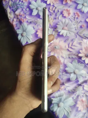 Vivo V40e 128 GB White