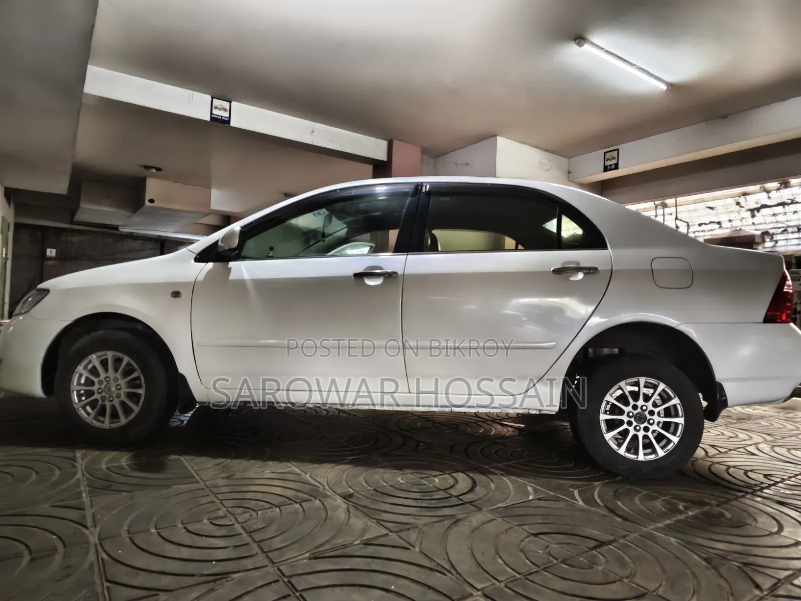 Toyota Corolla Sedan 2004 Pearl