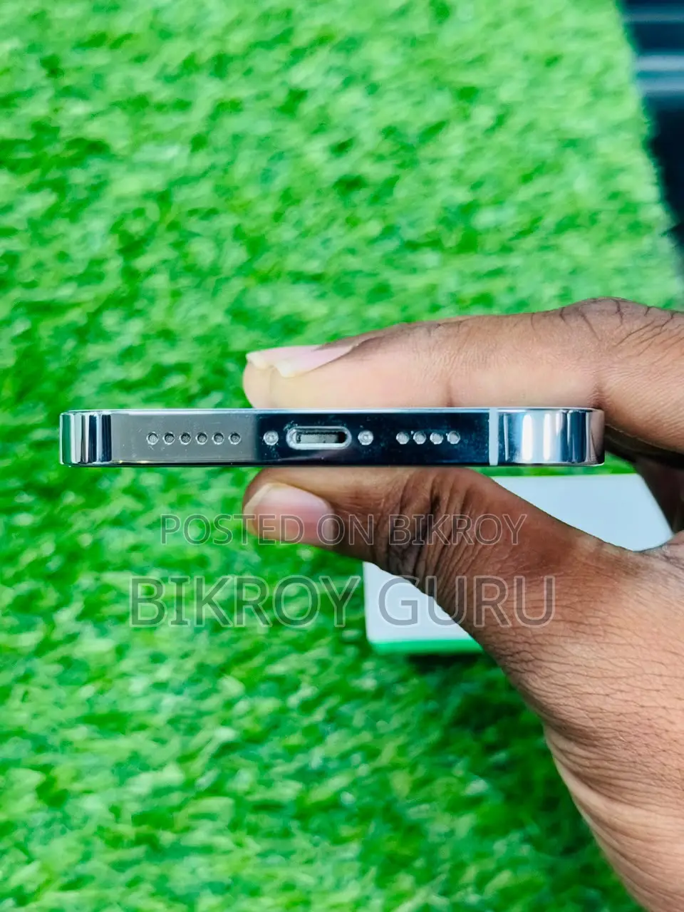 অ্যাপল আইফোন ১৪ প্রো ম্যাক্স ১২৮ জিবি হোয়াইট