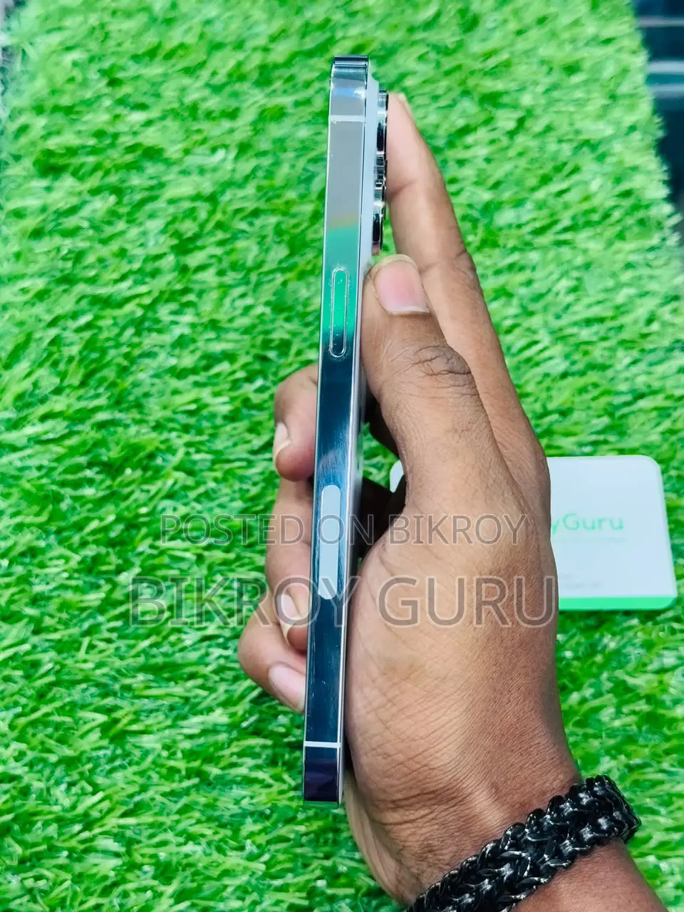 অ্যাপল আইফোন ১৪ প্রো ম্যাক্স ১২৮ জিবি হোয়াইট
