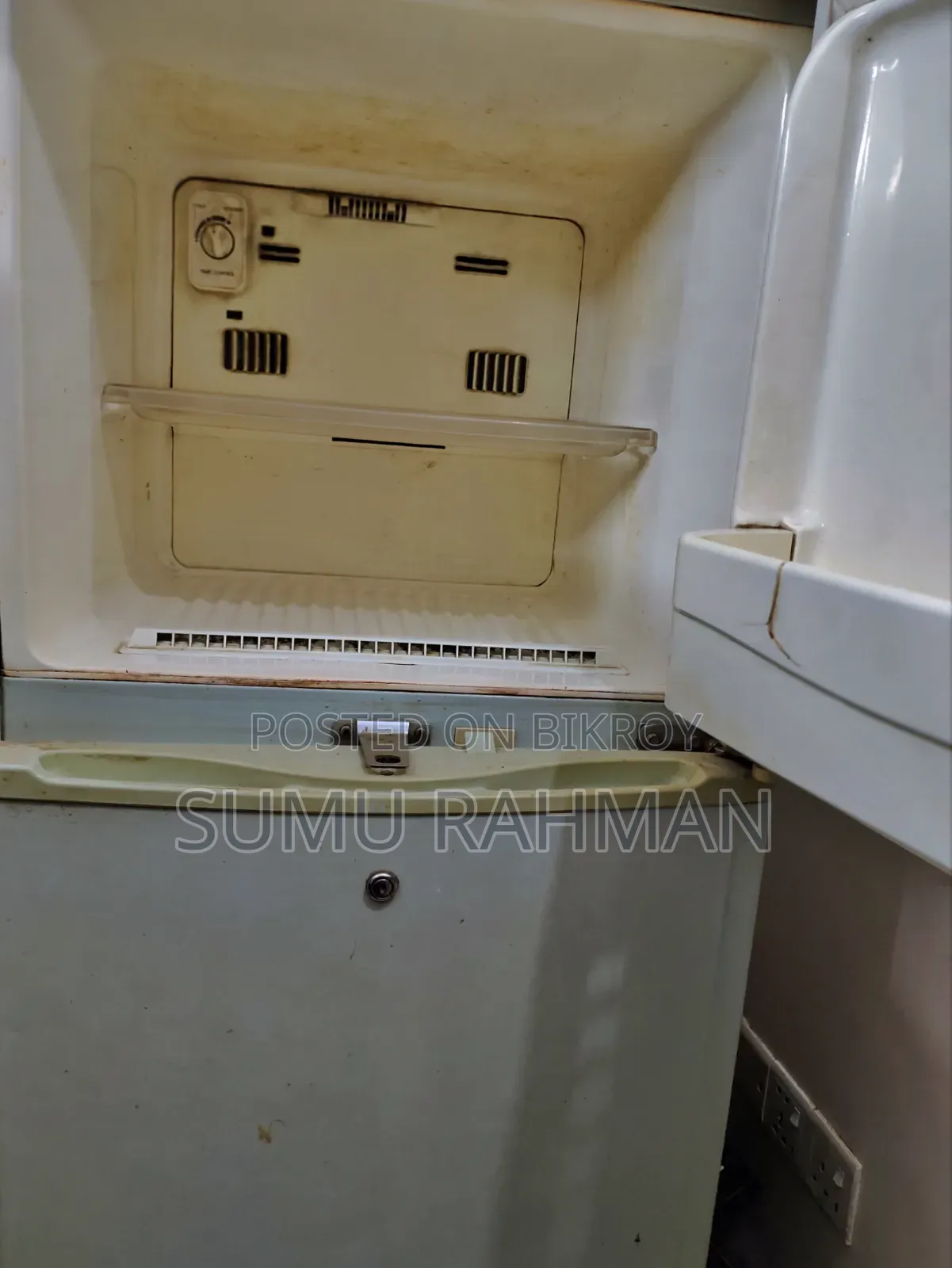 Refrigerator