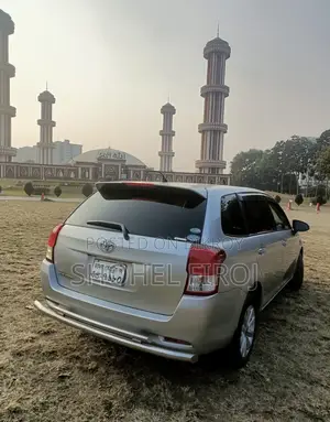 Toyota Axio 1.5 X 2-Wheel Drive 2013 Silver
