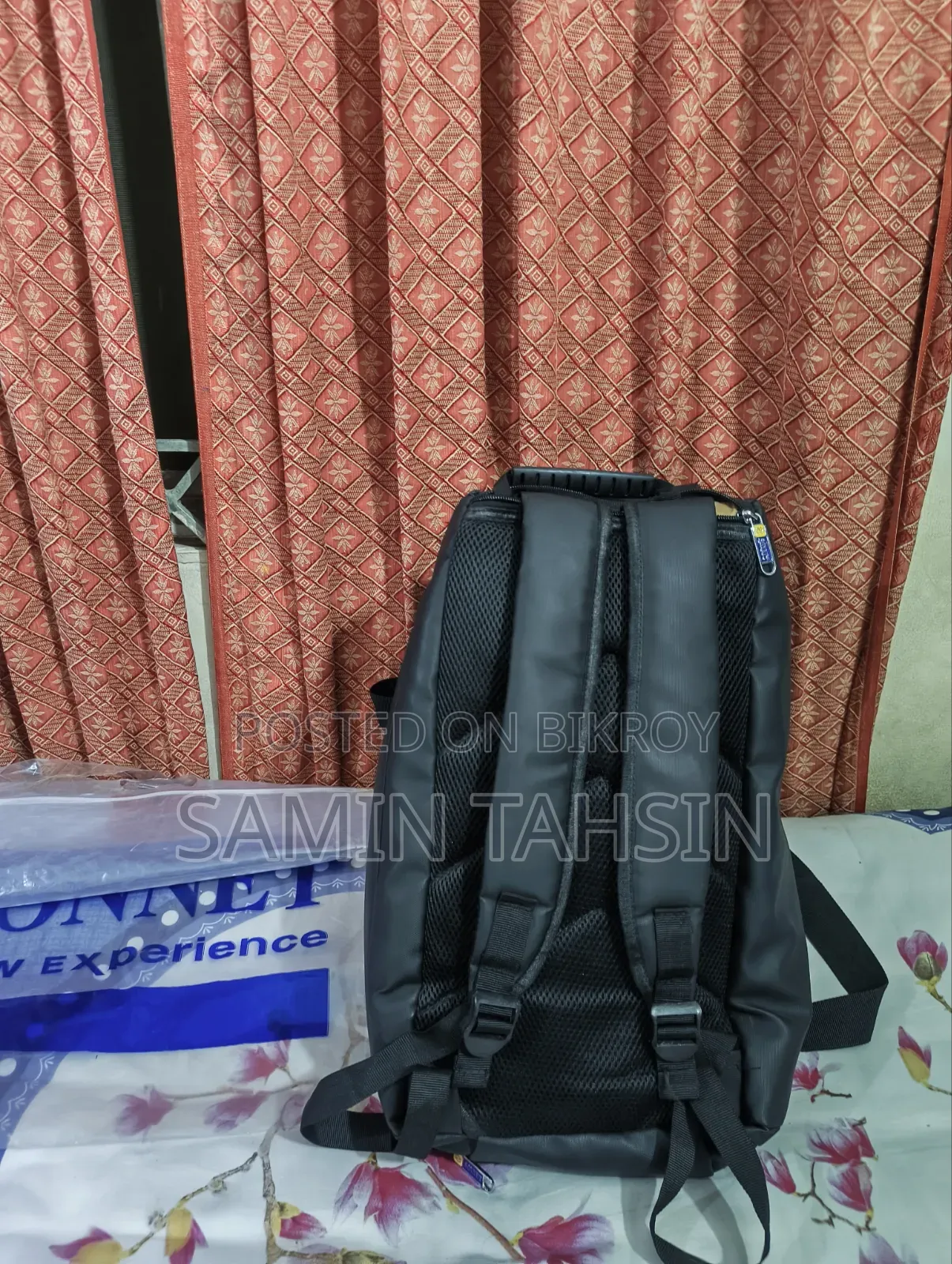 সনেট ডাফেল ট্রাভেল ব্যাগ