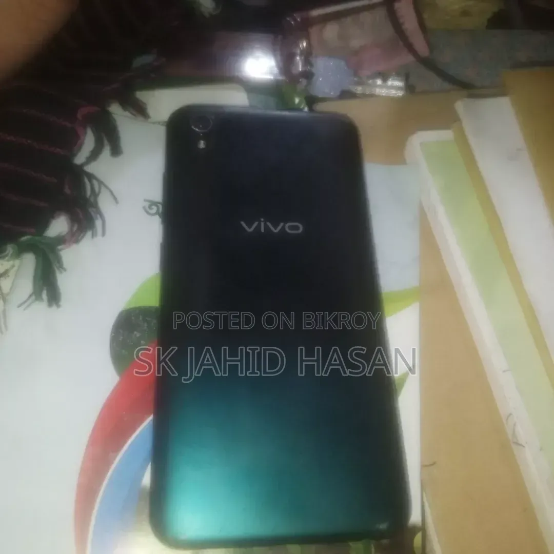 Vivo Y1s 32 GB Black