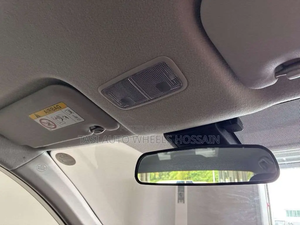 Toyota Axio 2021 Silver