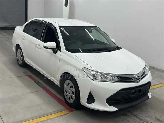 Toyota Axio 2021 White