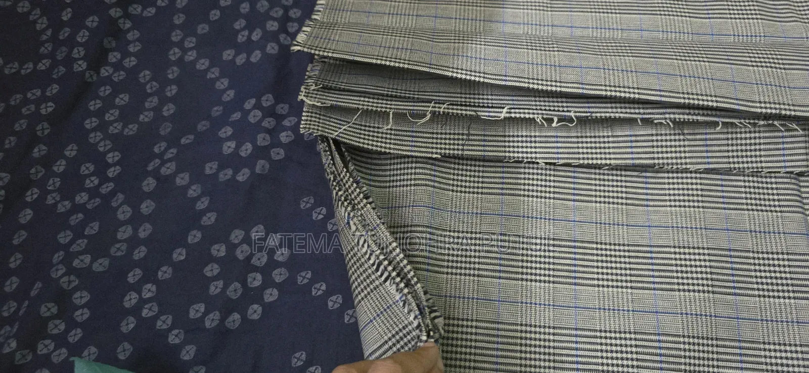 ইতালিয়ান সুইট চেক আনকমপ্লিট ব্লেজার সেট