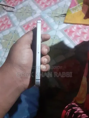 Apple iPhone 5 16 GB White