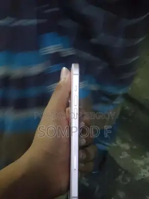 Apple iPhone 15 Plus 128 GB Pink