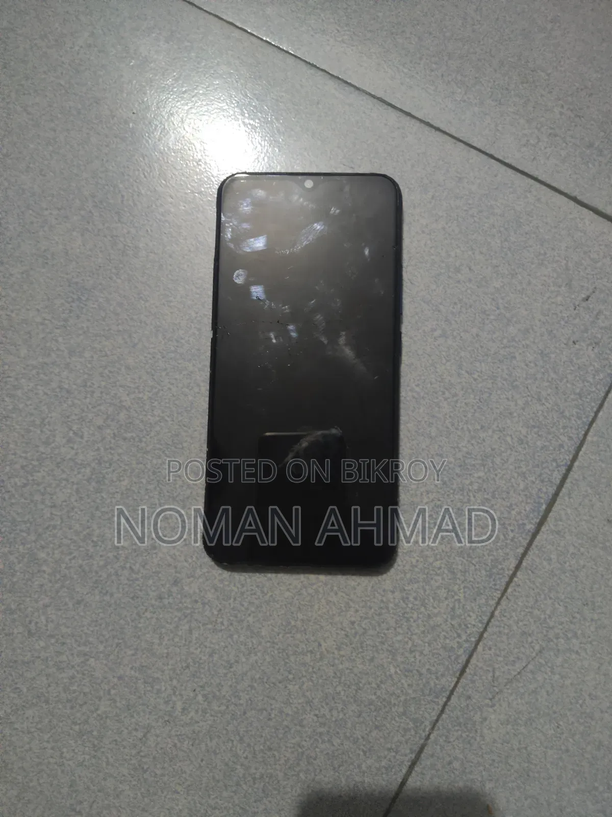 Vivo Y11 32 GB Blue