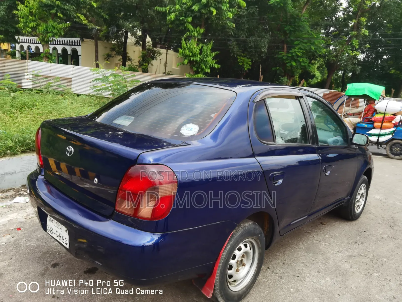 টয়োটা প্ল্যাটজ ২০০০ নীল