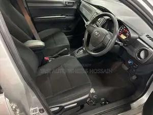 Toyota Axio 2021 Silver