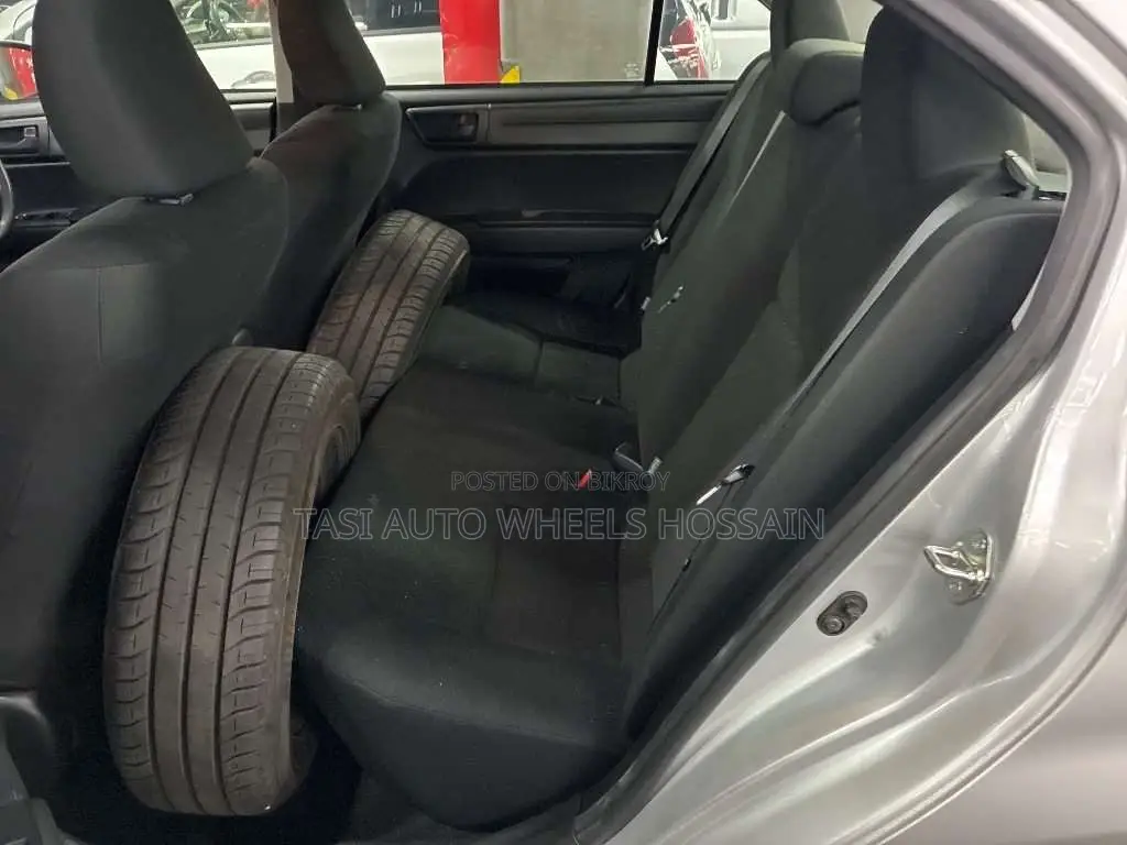 Toyota Axio 2021 Silver