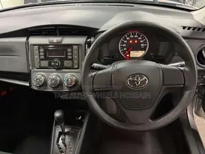 Toyota Axio 2021 Silver