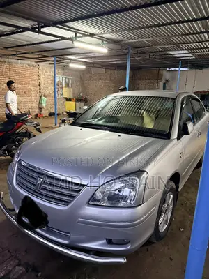 টয়োটা প্রিমিও ২০০৬ সিলভার