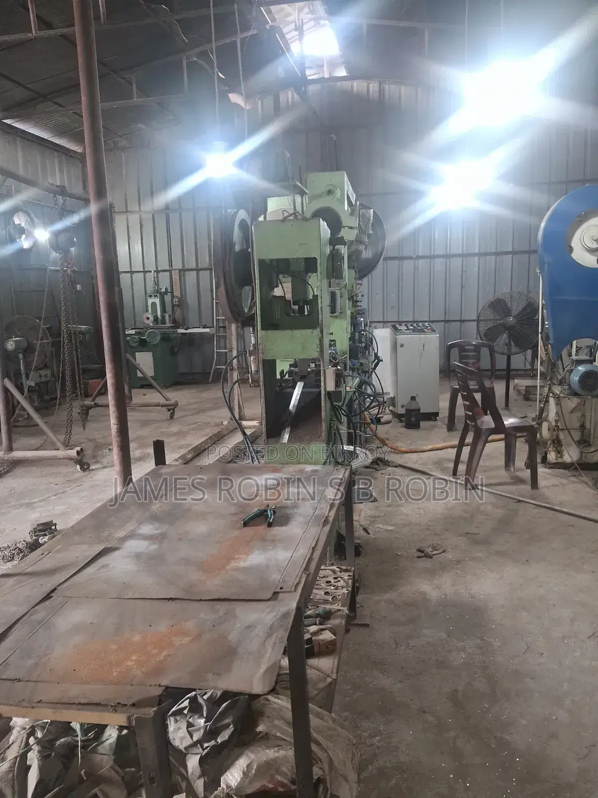 Furniture chain hinge factory for sale, fully set up