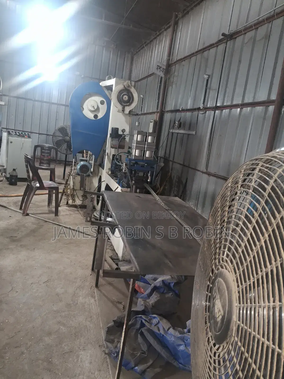 Furniture chain hinge factory for sale, fully set up