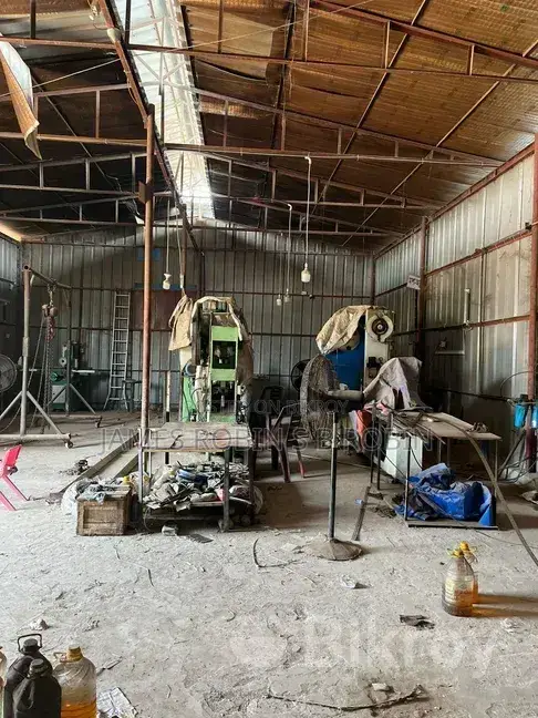 Furniture chain hinge factory for sale, fully set up