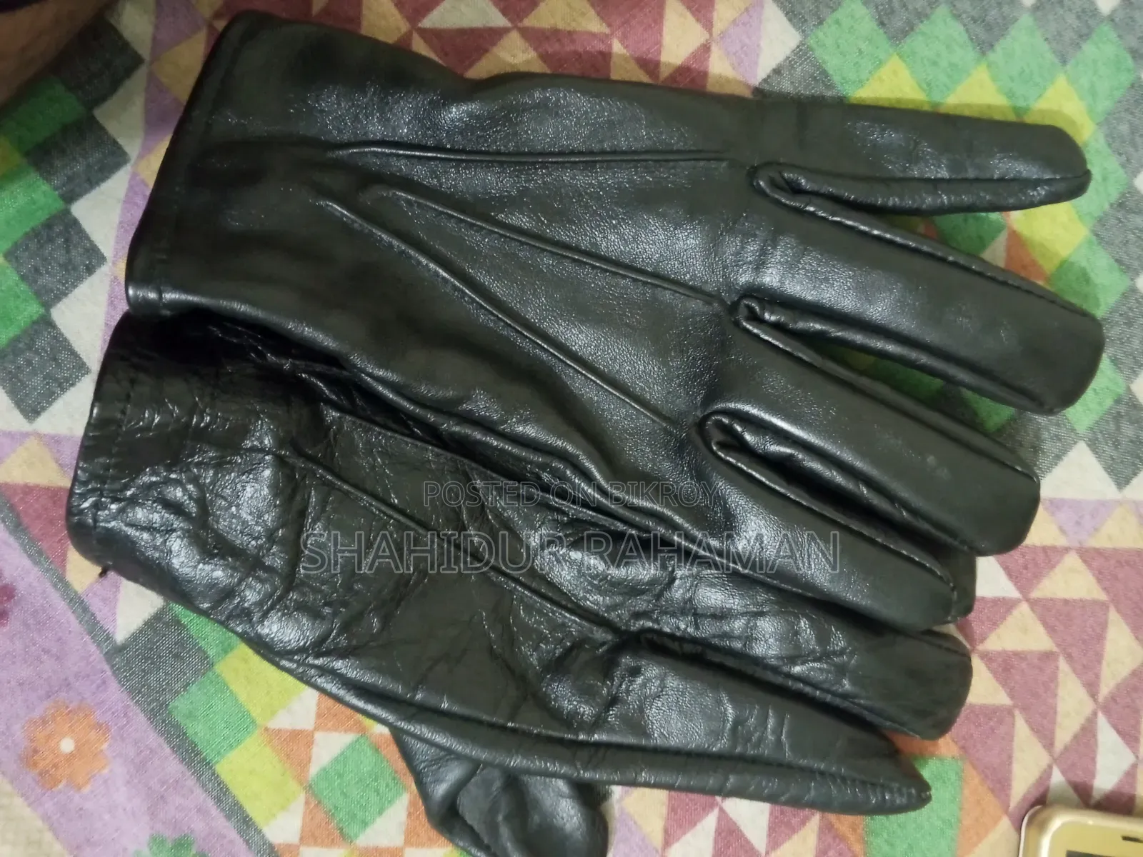 বাইকার গ্লাভস