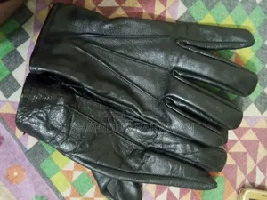 বাইকার গ্লাভস