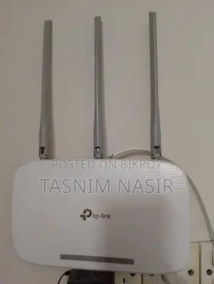 Router for sale. No issues, buying a new router.