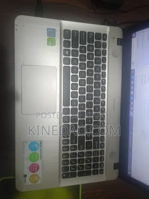 Laptop Asus VivoBook Max X541UA 4GB Intel Core I3 SSD 128GB