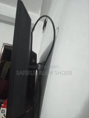 স্মার্ট অ্যান্ড্রয়েড টিভি