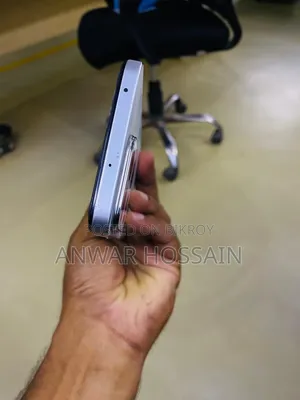 Honor X7c ২৫৬ জিবি সাদা