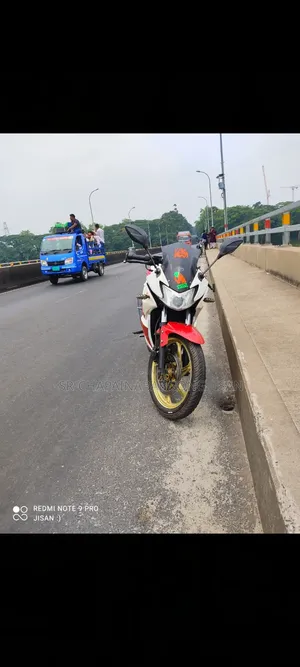 লিফান ১৫০সিসি ২০১৯ সাদা