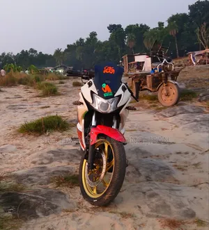 লিফান ১৫০সিসি ২০১৯ সাদা