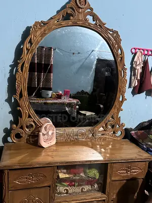Dressing table for sale