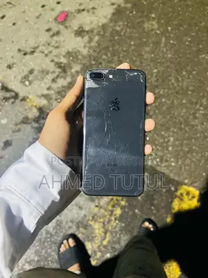 Apple iPhone 8 Plus 64 GB Black