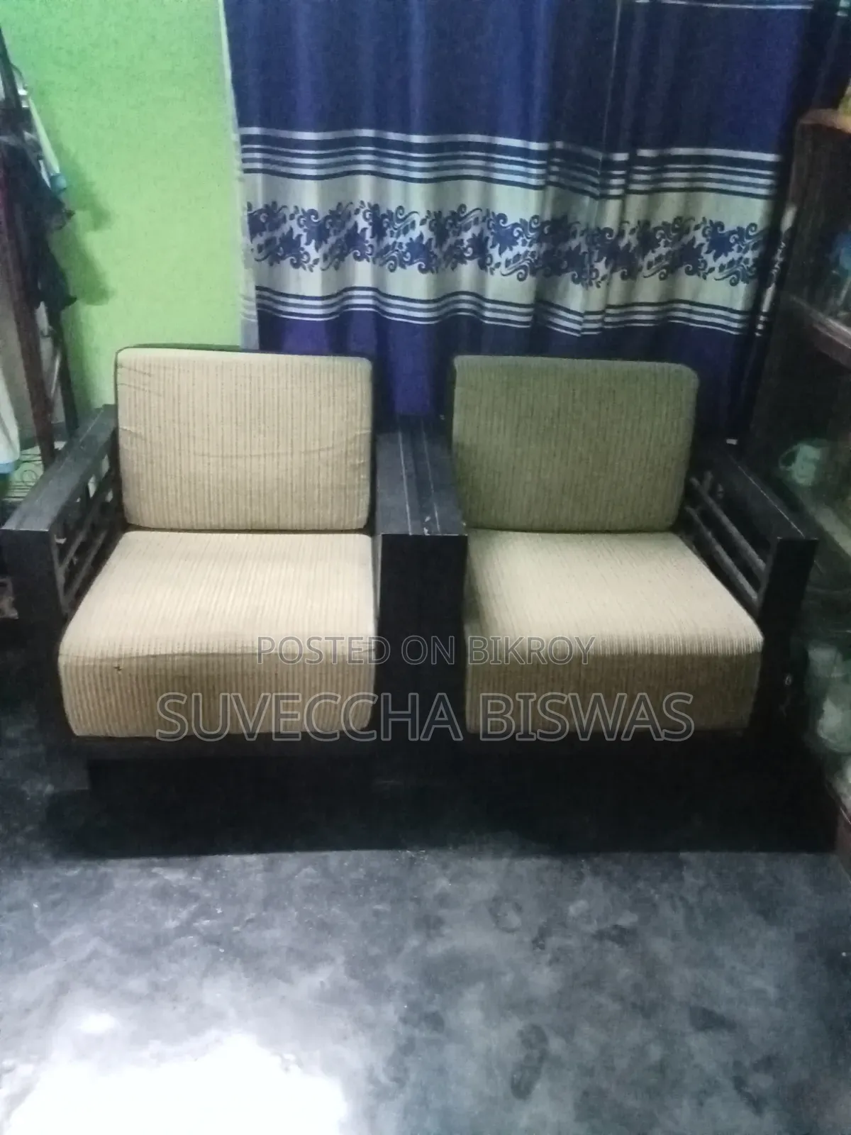 2 Iron Sofas