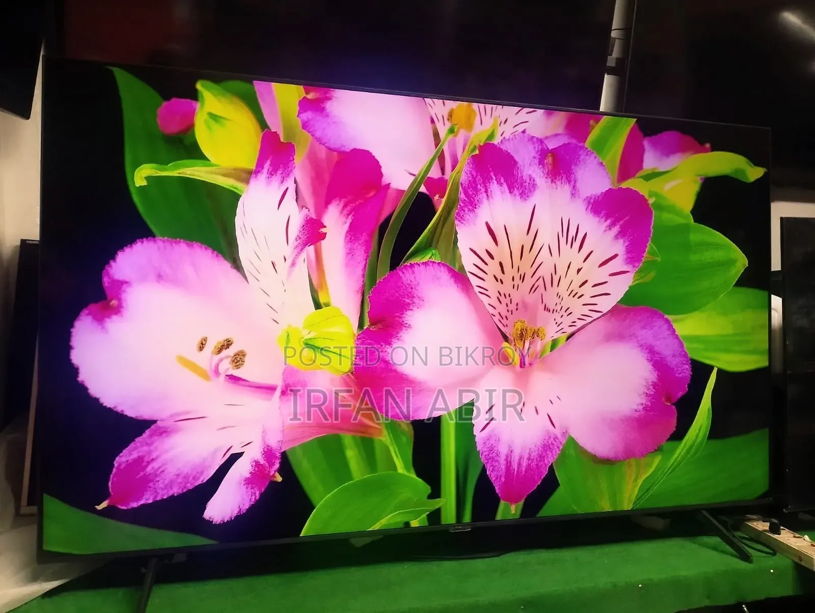 স্যামসাং ৬৫টিইউ৭০০০ ৬৫" ক্রিস্টাল ইউএইচডি স্মার্ট টিভি - চমৎকার কন্ডিশন |