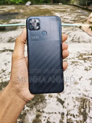Realme 4 GB Black