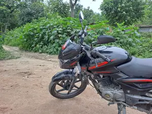 বাজাজ পালসার ১৫০ ২০১৮ কালো