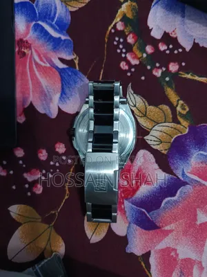 ব্যবহৃত হাতঘড়ি বিক্রি হবে