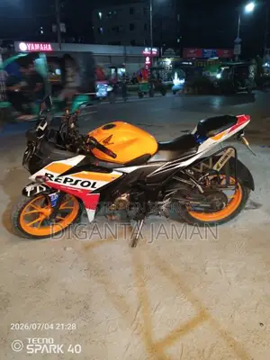 Honda CBR 2019 Orange