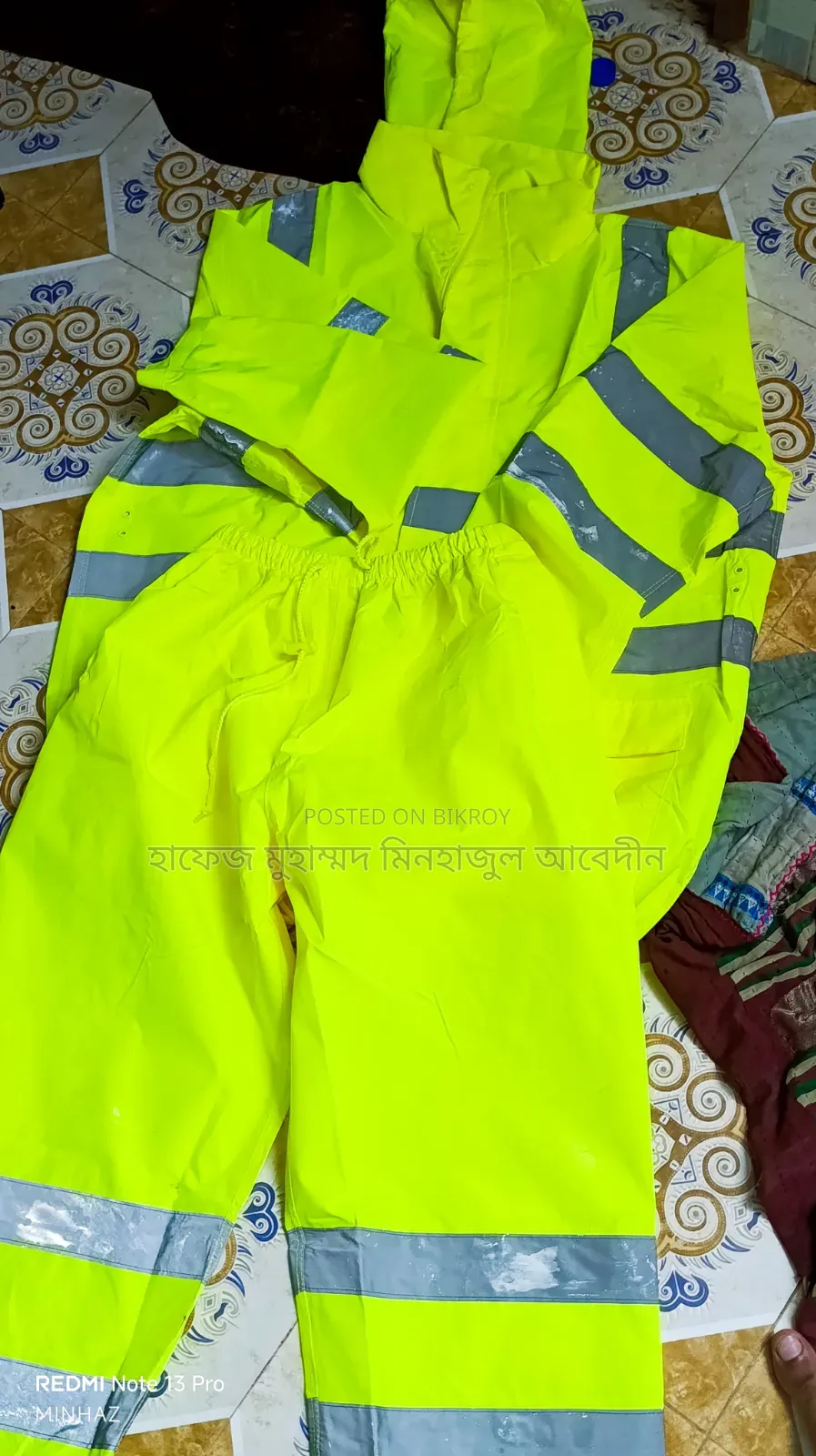 Hi-Vis Rain Suit Raincoat (Extra Large)