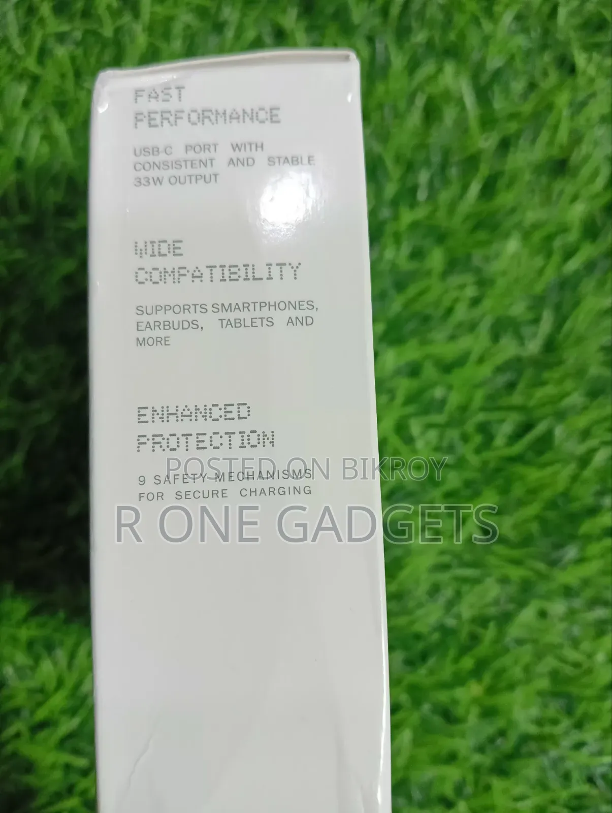 নাথিং ৩৩ ওয়াট ফাস্ট অ্যাডাপ্টার