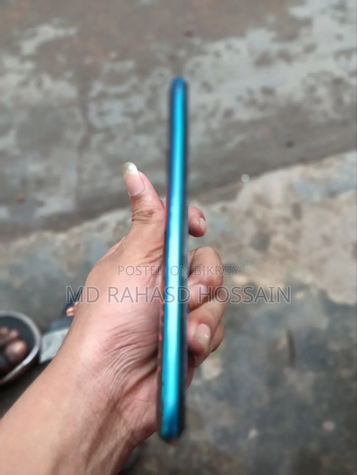 Itel 32 GB Blue