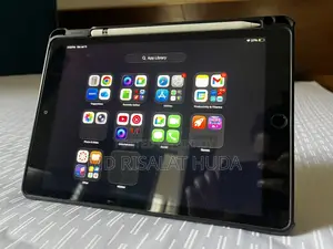Apple iPad 10.2 (2021) 64 GB Gray