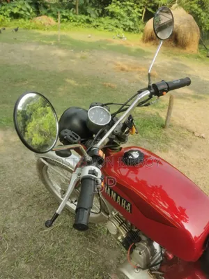 Yamaha 1980 Red