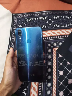 Vivo Y11 32 GB Blue